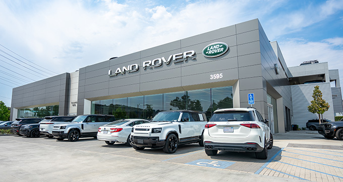 Land Rover Thousand Oaks